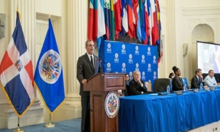 Más violencia y saqueos en un Haití con embajadas cerradas