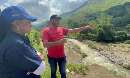 Gobernadora Karina Carpio inspeccionó zonas afectadas por las lluvias en San Casimiro