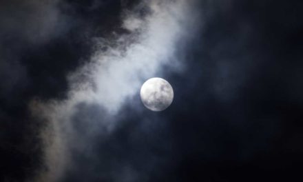 Científicos de China descubren nuevo mineral en la luna