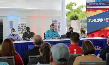 Maduro reitera compromiso de trabajo para el progreso de la nación