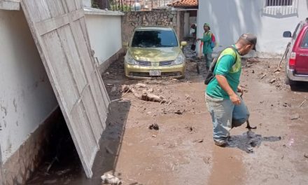 Fundaparques mantiene despliegue de funcionarios en las zonas afectadas de El Castaño