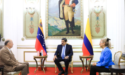 Maduro destacó disposición de Colombia a la cooperación y el encuentro