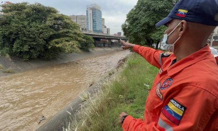 Centro de Coordinación y Control de Emergencia de Desastres se mantiene alerta ante las lluvias