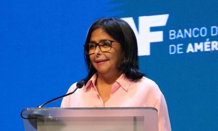Venezuela apoya al Banco de Desarrollo de América Latina