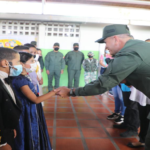 Ministro de Defensa respalda retorno a clases en nuevo año escolar