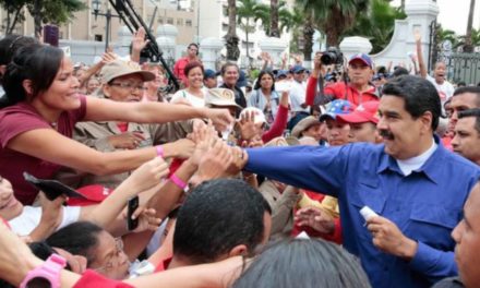 Presidente Maduro destaca espíritu de lucha y dedicación a mujeres venezolanas