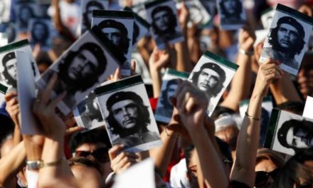 Venezuela celebra el Día del Guerrillero Heroico