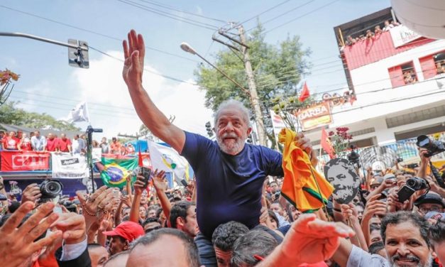 Lula da Silva encabeza sondeo para segunda vuelta electoral en Brasil
