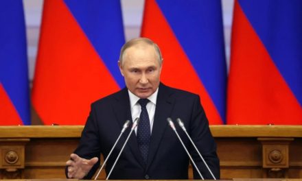 Rusia insta a EEUU a dejar de involucrarse en el conflicto en Ucrania