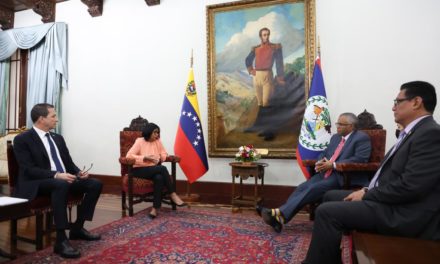 Vicepresidenta Delcy Rodríguez sostiene reunión con ministro de Exteriores de Belice