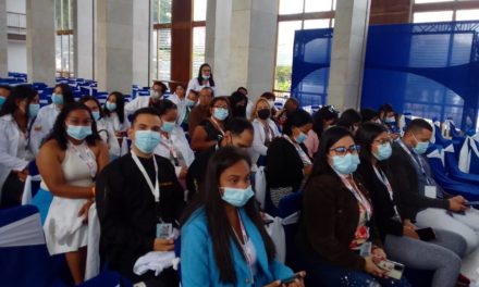 Médicos de Aragua participan en Jornada Científica de Salud