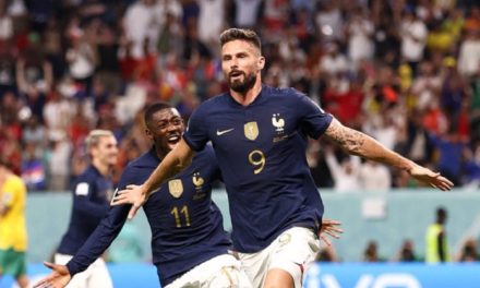 Francia debutó con imponente goleada ante Australia