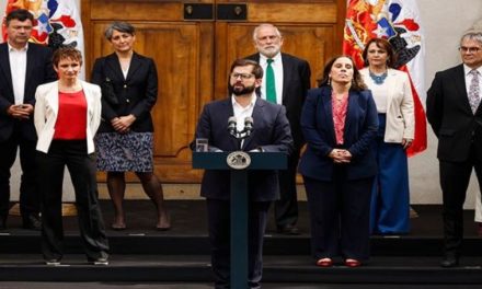 Presidente chileno insiste en avanzar en proceso constituyente