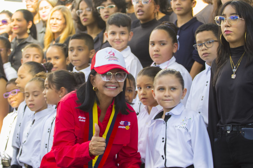 Gobernadora Karina Carpio celebró los 9 años de BNBT con la Orquesta Juvenil de Aragua | FOTOS: YORMAN PERNALETE