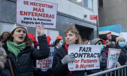 Continúa por segundo día huelga de enfermeras en Nueva York