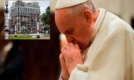 Papa Francisco se pronunció contra la violencia en Perú