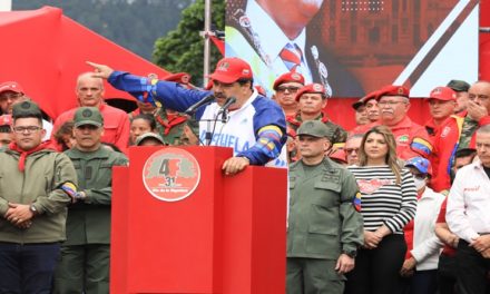 Presidente Maduro exhortó al pueblo a denunciar y a enfrentar a los corruptos