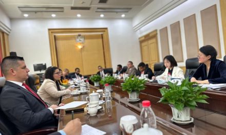 Delegación del Psuv Gobierno intercambió experiencias con líderes de China