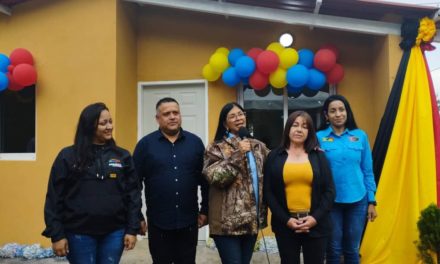 A 12 años de la Gran Misión Vivienda Venezuela el Gobierno de Aragua entregó cinco viviendas en Tovar