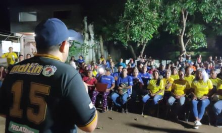 Gobierno de Ribas sostuvo encuentro popular en la parroquia Las Guacamayas