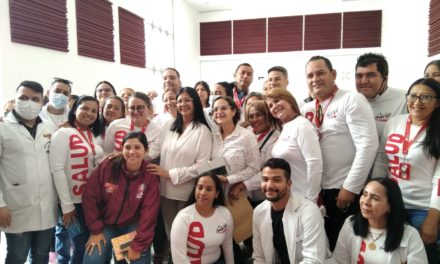 Entregados equipos médicos a los jefes de la Áreas de Salud Integral Comunitaria