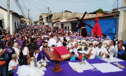 Fe y devoción desbordó al pueblo de San Mateo en Semana Santa