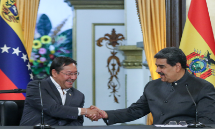 Venezuela y Bolivia firman 13 acuerdos de cooperación bilateral