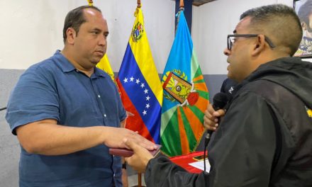 Juramentado Régulo La Cruz como alcalde del municipio Santos Michelena