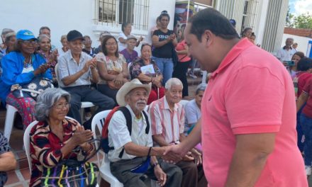 Con Mega Jornada de Atención Integral se celebró Día del Adulto Mayor en Santos Michelena