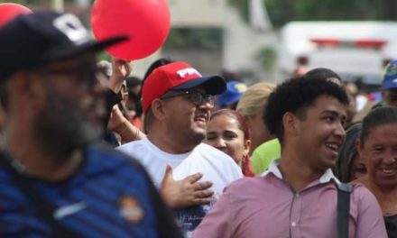 Trabajadores y trabajadoras de la Alcaldía de Ribas celebraron su día con caminata y compartir