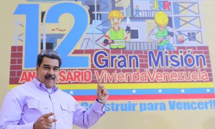 Presidente Maduro: El Poder Popular construye 70% de las viviendas en el país