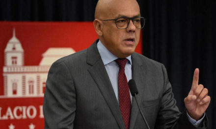 Jorge Rodríguez: ningún tribunal imaginario se seguirá burlando del pueblo de Venezuela