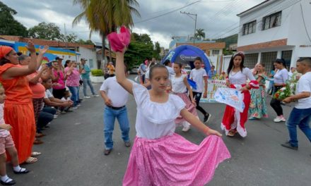 Alumnos de Las Tejerías realizaron cierre de proyecto pedagógico al ritmo de San Juan Bautista