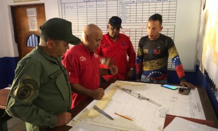 Equipos de rescate intensifican la búsqueda de los pescadores en Choroní