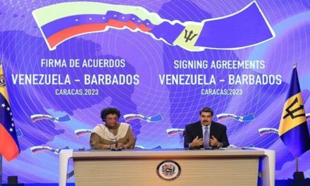 Venezuela y Barbados firmaron acuerdo para conexión aérea directa