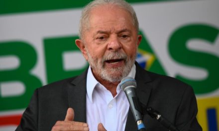 Lula anunció que validará reajuste de salario mínimo en Brasil