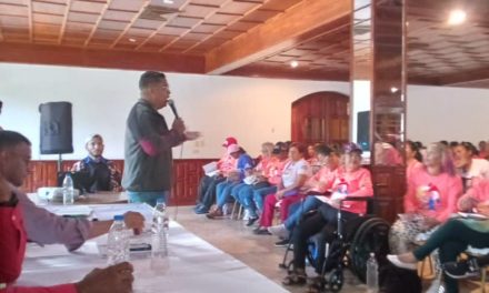 Minppal inició plan de formación para líderes y lideresas de los Clap en Aragua