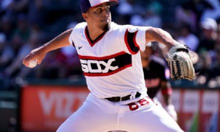 Édgar Navarro se convierte en el venezolano 468 que debuta en la MLB