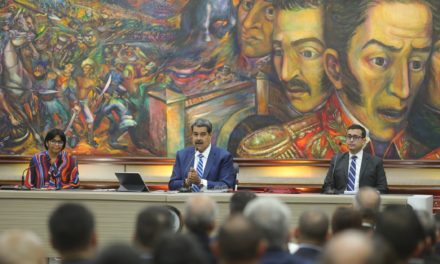 Presidente Maduro firmó decreto de activación de las Zonas Económicas Especiales