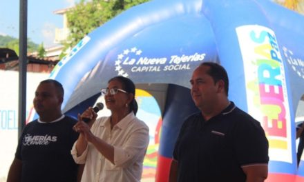 Entregados 50 certificados de consejos comunales en Las Tejerías