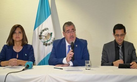 Presidente electo de Guatemala suspendió proceso de transición