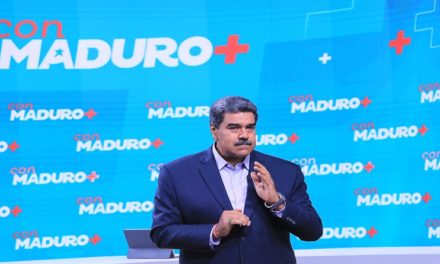Jefe de Estado invitó a sintonizar el programa «Con Maduro +»