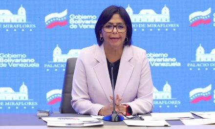 Vicepresidenta Delcy Rodríguez lidera reunión con Central de Trabajadores