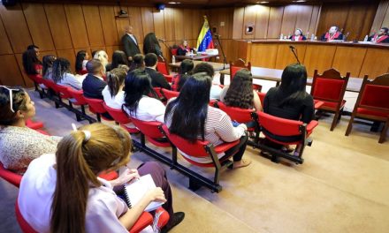 TSJ contribuye con la formación académica de estudiantes de derecho de la UCV