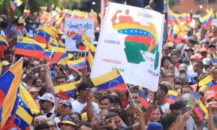 Presidente Maduro: ExxonMobil promueve una campaña contra el referéndum sobre el Esequibo