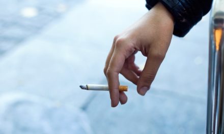 El cigarrillo sigue siendo la principal causa asociada al cáncer de pulmón