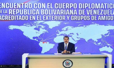 Presidente Maduro llama a incrementar la difusión al mundo de la verdad sobre Venezuela