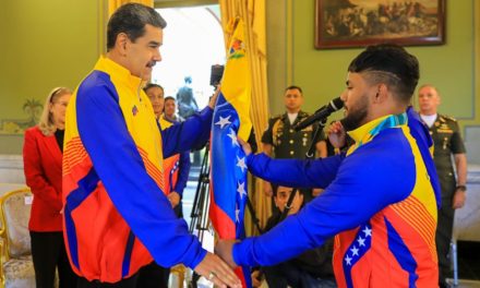Presidente Maduro recibió medallistas Panamericanos y ratificó apoyo al deporte
