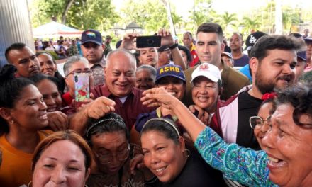 Cabello destaca simulacro electoral como proceso de autocorrección de cara al referéndum consultivo