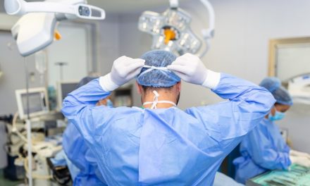 El láser holmium permite realizar una ureteroscopia o endoscopia a paciente con litiasis